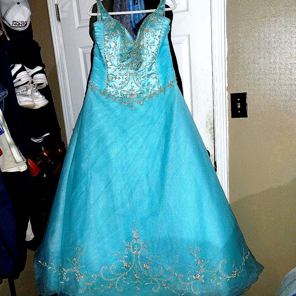 Alyce designs